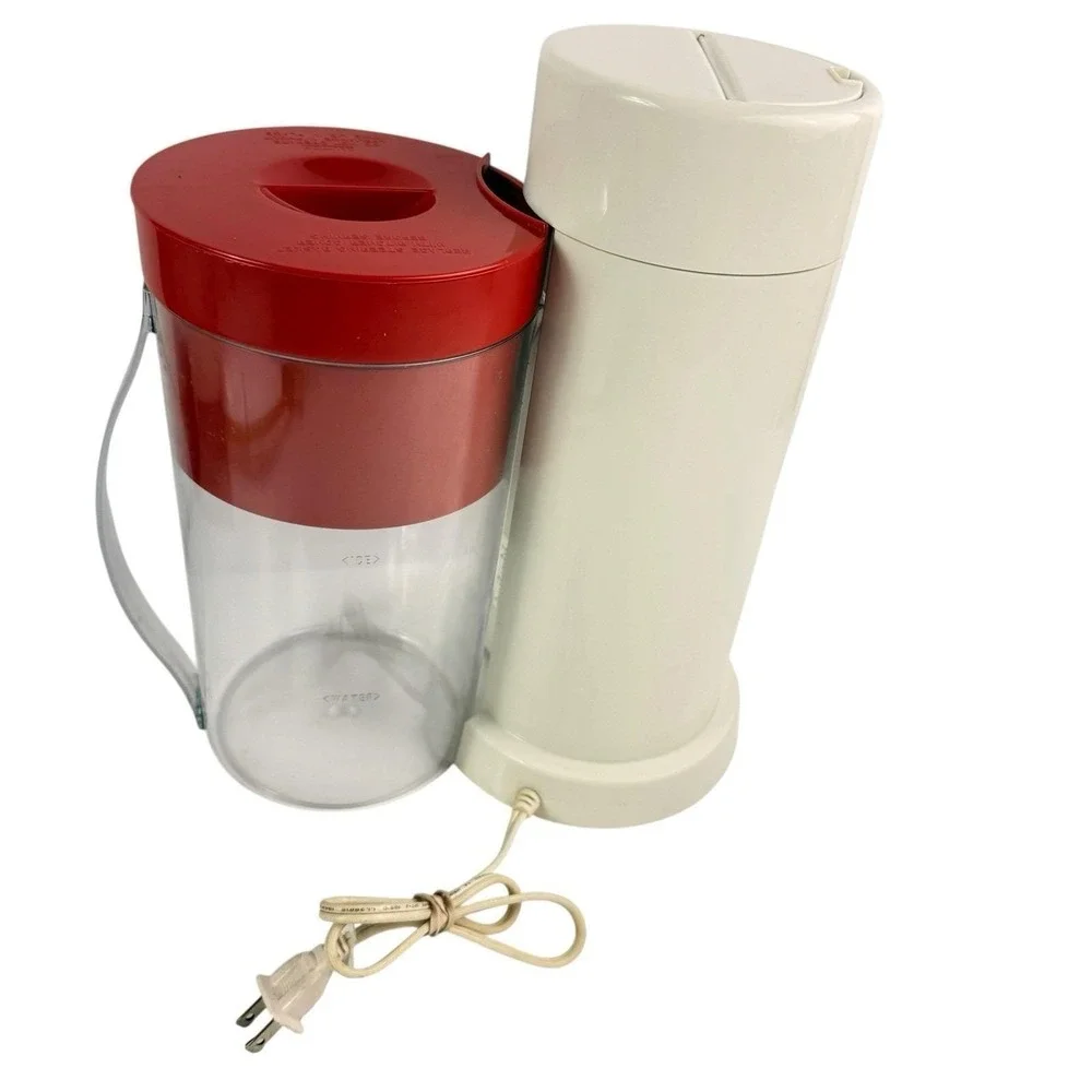 Vintage Mr. Coffee The Iced Tea Pot Maker Model TM1 White Red 2 Quart Pitcher